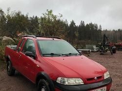 Begagnad 2004 Fiat Strada Pickup | 15 000 kr