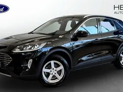 Svart (black) Begagnad 2022 Ford Kuga Titanium SUV | 259 900 kr (Marknadspris)