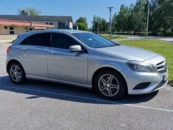 Silver Begagnad 2013 Mercedes A180 Style Halvkombi | 95 000 kr (Marknadspris)