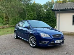 Blå Begagnad 2006 Ford Focus ST Halvkombi | 79 000 kr (Lite dyr)