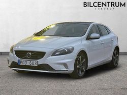 Vit Begagnad 2014 Volvo V40 R-Design Halvkombi | 109 900 kr (Marknadspris)