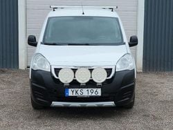Vit Begagnad 2017 Peugeot Partner Van | 69 500 kr (Marknadspris)