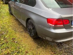 Grå Begagnad 2009 BMW 325 Comfort Edition Sportkupé | 90 000 kr (Bra pris)