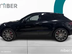 Svart Begagnad 2014 Porsche Macan Turbo Sport SUV | 359 900 kr (Dyr)