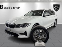 Vit Begagnad 2021 BMW 330 Sport Line Kombi | 209 500 kr (Marknadspris)