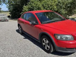 Röd Begagnad 2007 Volvo C30 Kinetic Halvkombi | 40 000 kr (Lite dyr)