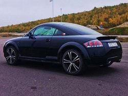 Svart Begagnad 2000 Audi TT Sportkupé | 42 000 kr (Marknadspris)