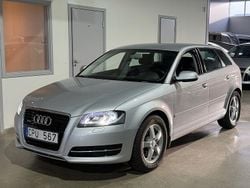 Silver Begagnad 2012 Audi A3 Sportback Attraction Halvkombi | 89 800 kr (Marknadspris)