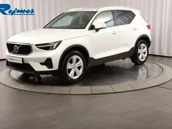 Vit Begagnad 2023 Volvo XC40 Core SUV | 354 900 kr (Marknadspris)