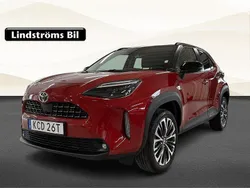 Röd Begagnad 2024 Toyota Yaris Cross Style SUV | 374 900 kr (Dyr)