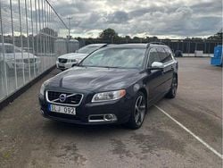 Grå Begagnad 2011 Volvo V70 Momentum Kombi | 65 000 kr (Bra pris)