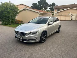 Silver Begagnad 2014 Volvo V60 Momentum Kombi | 104 900 kr (Bra pris)