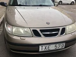 Brun Begagnad 2003 Saab 9-5 Linear Kombi | 17 900 kr (Marknadspris)