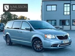 Grå Begagnad 2014 Lancia Voyager Minibuss | 149 000 kr (Marknadspris)