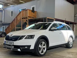Vit Begagnad 2019 Skoda Octavia Scout Kombi | 149 900 kr (Bra pris)