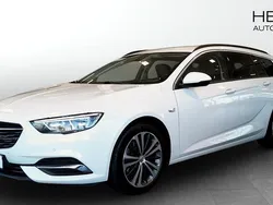 Vit (white) Begagnad 2018 Opel Insignia Sport Kombi | 155 900 kr (Marknadspris)