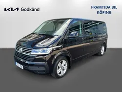 Svart Begagnad 2021 VW Multivan Minibuss | 519 500 kr