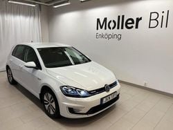 Vit (pure white) Begagnad 2020 VW e-Golf Halvkombi | 189 000 kr (Marknadspris)