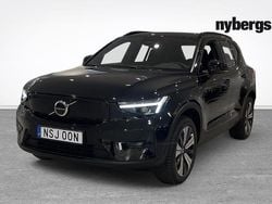 Svart Begagnad 2022 Volvo XC40 Core SUV | 329 000 kr