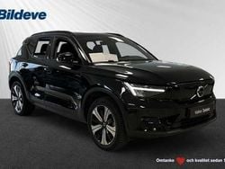 Svart Begagnad 2022 Volvo XC40 Plus SUV | 329 900 kr