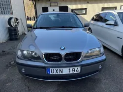 Ljusgrå (grå) Begagnad 2004 BMW 316 Sedan | 35 000 kr