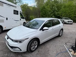 Vit Begagnad 2022 VW Golf VIII Halvkombi | 205 000 kr (Bra pris)