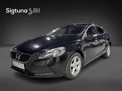 Svart Begagnad 2016 Volvo V40 Kinetic Kombi | 129 900 kr (Marknadspris)