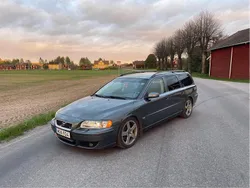 Grå Begagnad 2005 Volvo V70 Summum Kombi | 40 000 kr (Superpris)