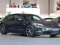 Grå Begagnad 2025 Porsche Taycan 4S Sport Turismo Sedan | 1 245 000 kr