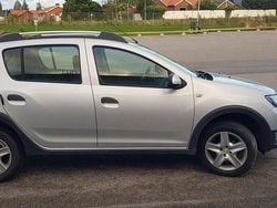Silver Begagnad 2015 Dacia Sandero Stepway Halvkombi | 55 000 kr (Superpris)