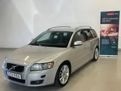 Ljusgrå (grå) Begagnad 2008 Volvo V50 Summum Kombi | 56 800 kr (Marknadspris)