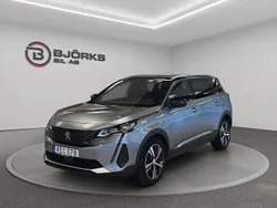 Grå Begagnad 2020 Peugeot 5008 GT-line Minibuss | 278 500 kr (Marknadspris)