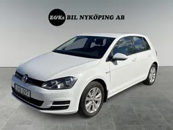 Vit Begagnad 2016 VW Golf VII Halvkombi | 110 000 kr (Superpris)