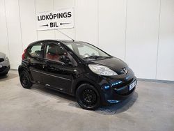 Svart Begagnad 2008 Peugeot 107 Halvkombi | 39 000 kr (Lite dyr)