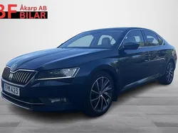 Mörkblå (blå) Begagnad 2016 Skoda Superb LAURIN & KLEMENT Halvkombi | 144 500 kr (Lite dyr)