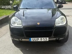 Svart Begagnad 2004 Porsche Cayenne Turbo SUV | 59 000 kr (Lite dyr)