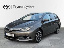 Mörkgrå (grå) Begagnad 2016 Toyota Auris Touring Sports Active Kombi | 139 000 kr (Bra pris)