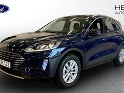 Blå (blue) Begagnad 2022 Ford Kuga Titanium SUV | 269 900 kr (Marknadspris)