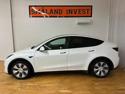 Vit Begagnad 2024 Tesla Model Y Long Range SUV | 465 000 kr (Bra pris)