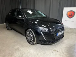 Svart Begagnad 2021 Peugeot 208 Allure Halvkombi | 199 900 kr (Lite dyr)