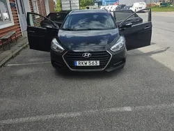 Svart Begagnad 2017 Hyundai i40 Kombi | 135 000 kr (Marknadspris)