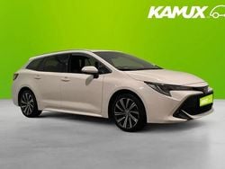 Vit Begagnad 2022 Toyota Corolla Style Kombi | 234 900 kr (Marknadspris)