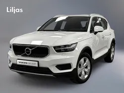 Vit Begagnad 2022 Volvo XC40 Momentum SUV | 269 900 kr (Marknadspris)