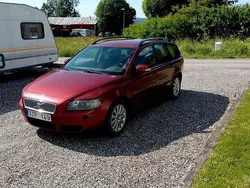 Röd Begagnad 2007 Volvo V50 Kinetic Kombi | 53 000 kr (Marknadspris)