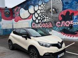Flerfärgad Begagnad 2014 Renault Captur SUV | 124 900 kr (Marknadspris)