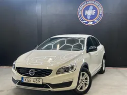 Vit Begagnad 2018 Volvo S60 CC Sedan | 179 800 kr (Marknadspris)