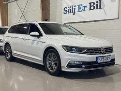 Vit Begagnad 2017 VW Passat R-line Kombi | 198 900 kr (Marknadspris)