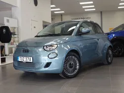 Blå Begagnad 2021 Fiat 500e Icon Halvkombi | 189 900 kr (Marknadspris)