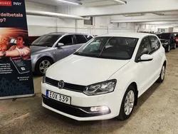Vit Begagnad 2016 VW Polo Halvkombi | 109 900 kr (Marknadspris)