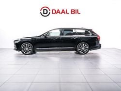 Svart Begagnad 2023 Volvo V90 Core Kombi | 309 700 kr (Marknadspris)